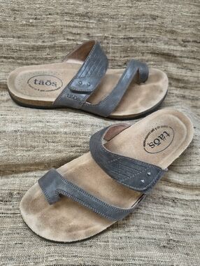Taos Zon Thongs Sandals Grey Toe Loop Comfort Shoes 13954